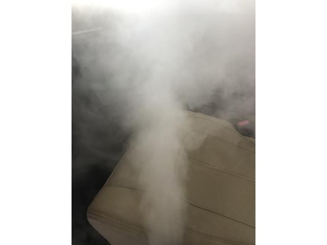 車のエアコンメンテナンス　カーエアコンクリーニング　カーエアコン風が弱い　エバポレーター洗浄動画
カーエアコン洗浄専門業者　ランドクルーザー８０　クリーニング・清掃　ランドクルーザー