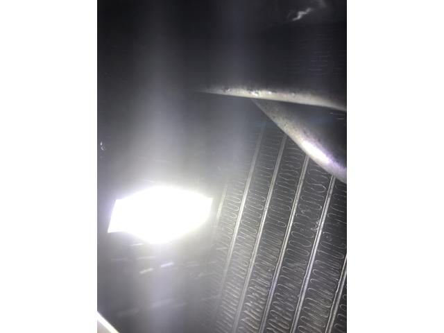 車のエアコンメンテナンス　カーエアコンクリーニング　カーエアコン風が弱い　エバポレーター洗浄動画
カーエアコン洗浄専門業者　ランドクルーザー８０　クリーニング・清掃　ランドクルーザー