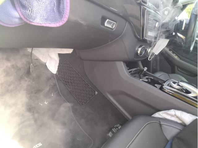 メルセデスベンツ　エアコン臭い　エバポレーター洗浄　エンジンかけはじめの臭い　
愛車のエアコン掃除屋さん　メルセデス・ベンツ　カーエアコンクリーニング　福岡　山口　大阪　三重　愛知　静岡　神奈川　東京　千葉　埼玉