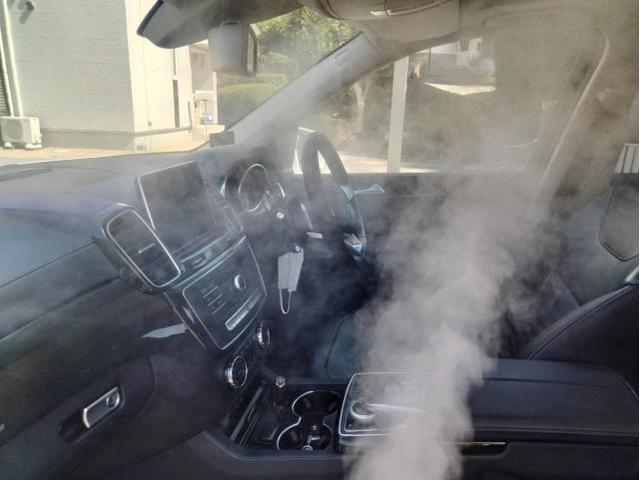 メルセデスベンツ　エアコン臭い　エバポレーター洗浄　エンジンかけはじめの臭い　
愛車のエアコン掃除屋さん　メルセデス・ベンツ　カーエアコンクリーニング　福岡　山口　大阪　三重　愛知　静岡　神奈川　東京　千葉　埼玉