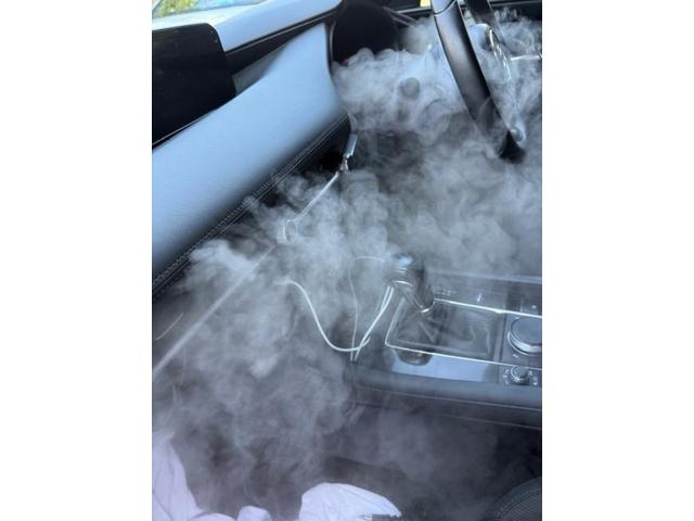 マツダ　レッド　車のエアコンフィルター交換　車のエアコン洗浄　車のエアコン臭い　車内空気臭い
埼玉県さいたま市にて施工　ＣＸ－３　クリーニング・エアコン洗浄　　埼玉県上尾市さいたま市岩槻久喜市幸手市川口市草加市