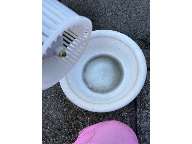 マツダ　レッド　車のエアコンフィルター交換　車のエアコン洗浄　車のエアコン臭い　車内空気臭い
埼玉県さいたま市にて施工　ＣＸ－３　クリーニング・エアコン洗浄　　埼玉県上尾市さいたま市岩槻久喜市幸手市川口市草加市