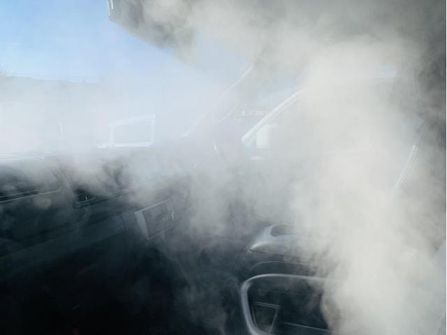 車内のにおい　車内消臭　エアコン　除菌　車内消臭　車内除菌　車のエアコン洗浄
愛車のエアコン掃除屋さん　ハイエース　　クリーニング　カーエアコンクリーニング　車の消臭