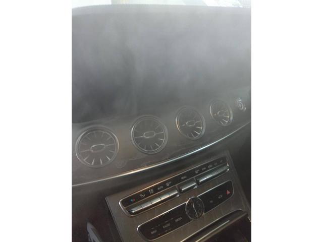 車のエアコン臭いの原因ベンツはエアコン内部のエバポレーターの汚れ　沖縄ベンツ車のエアコン洗浄　沖縄　那覇市　宜野湾　浦添市　恩納村　メルセデス・ベンツ　 メルセデス・ベンツ　車のエアコン洗浄方法専門工具