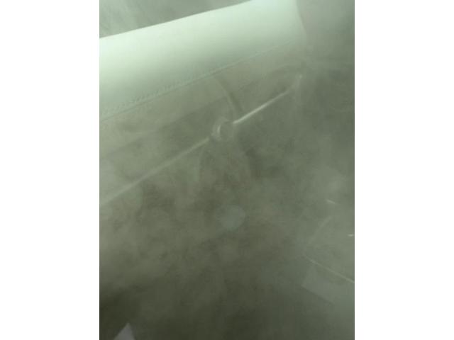 愛車のエアコン洗浄方法　愛車のエアコン臭い　愛車のエアコン掃除屋さんは内視鏡一体型洗浄工具オリジナル工具を使用　カーエアコンクリーニング　マツダ　ＭＡＺＤＡ３セダン　クリーニング　埼玉　千葉　東京　神奈川 