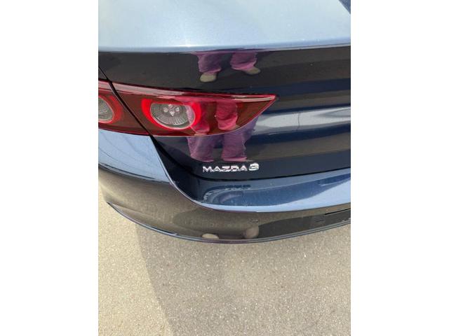 愛車のエアコン洗浄方法　愛車のエアコン臭い　愛車のエアコン掃除屋さんは内視鏡一体型洗浄工具オリジナル工具を使用　カーエアコンクリーニング　マツダ　ＭＡＺＤＡ３セダン　クリーニング　埼玉　千葉　東京　神奈川 