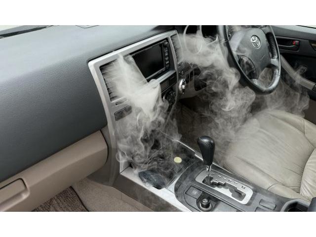 中古車の臭い　中古車メンテナンス　車のエアコン洗浄　車内クリーニング　洗車用品吸水タオル
車のエアコン洗浄　エバポレーター洗浄　愛車のエアコン本格洗浄　トヨタ　ハイラックスサーフ　クリーニング・清掃