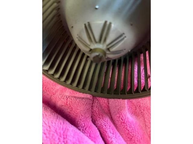 車のエアコン洗浄専門工具　内視鏡一体型洗浄工具オリジナル工具を使用し本格洗浄　エバポレーター洗浄　トヨタ　ランドクルーザープラド　クリーニング・清掃