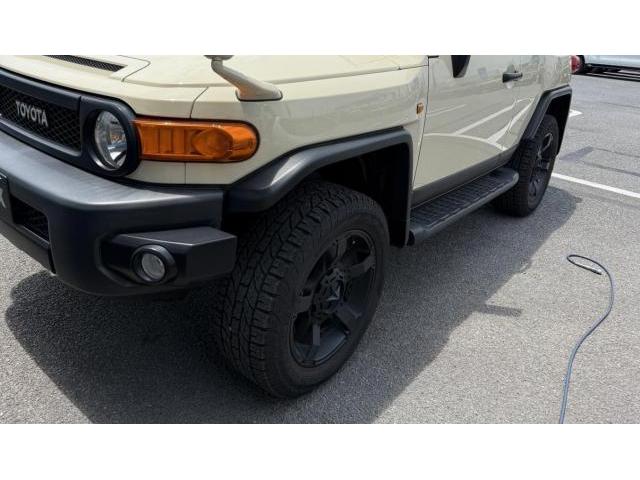 愛車のエアコン掃除屋さん 全国施工可能 車の臭い 中古車の臭い 車のエアコン内部エバポレーター洗浄 トヨタ FJクルーザー 電装系修理  ピンクのおじさん