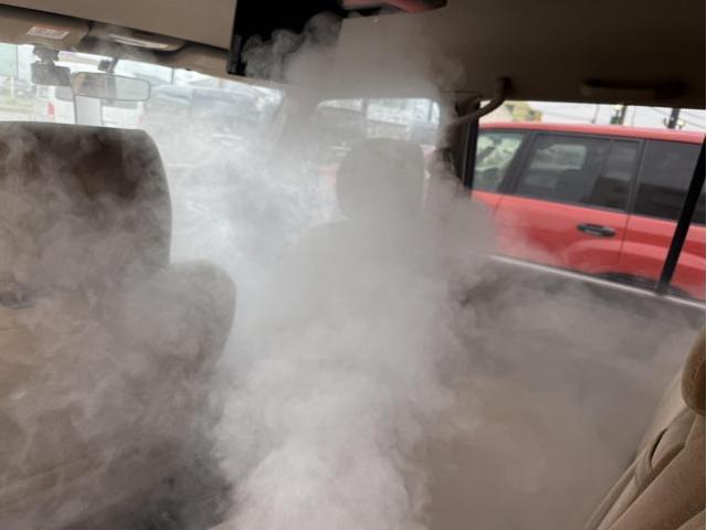 福岡　愛知　名古屋　静岡　東京　埼玉　千葉　茨城　沖縄　車のエアコン　エバポレーター洗浄　中古車の臭い　エバポレーター洗浄　トヨタ　ランドクルーザープラド　電装系修理　カーエアコンクリーニング株式会社