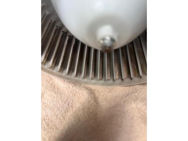 ステップワゴン臭い　中古車の臭い　愛車のエアコン掃除屋さん　エバポレーター洗浄　車のエアコン　　　ホンダ　ステップワゴン　電装系修理　カーエアコンクリーニング　