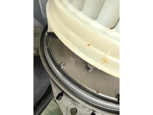 ハリアー　エアコンフィルター交換　ハリアーエアコン臭い　中古車の臭い　エバポレーター洗浄専門業者　愛車のエアコン掃除屋さん　カーエアコンクリーニング株式会社　トヨタ　ハリアー　電装系修理　沖縄福岡愛知名古屋埼玉東京千葉仙台長野茨城群馬