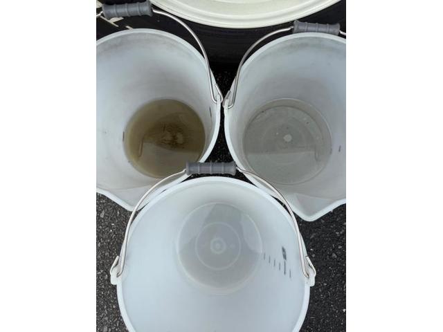 車のエアコン　ランクル　ランドクルーザー100　エバポレーター　エバポレーター洗浄　車エアコン臭い　車のエアコン効きを改善　トヨタ　ランドクルーザー１００　電装系修理　愛車のエアコン高圧洗浄