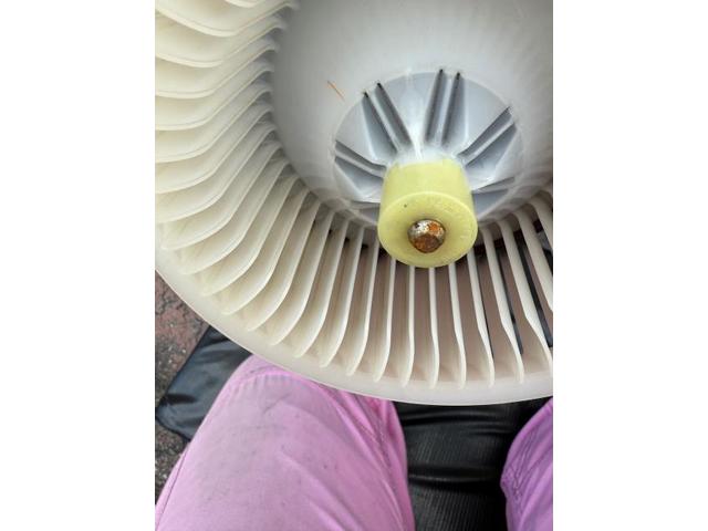 ハイエース　エアコン　エバポレーター　愛車のエアコン掃除屋さん　エバポレーター洗浄専門工具　車のエアコン掃除　トヨタ　ハイエースワゴン　電装系修理　ハイエースエアコンフィルター交換