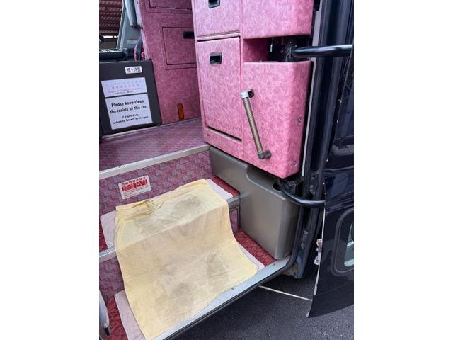 バスエアコン効きを改善　バスエアコン修理　エバポレーター洗浄　バスエバポレーター　バスエバポレーター洗浄　車のエアコン洗浄専門業者　カーエアコンクリーニング株式会社　　電装系修理