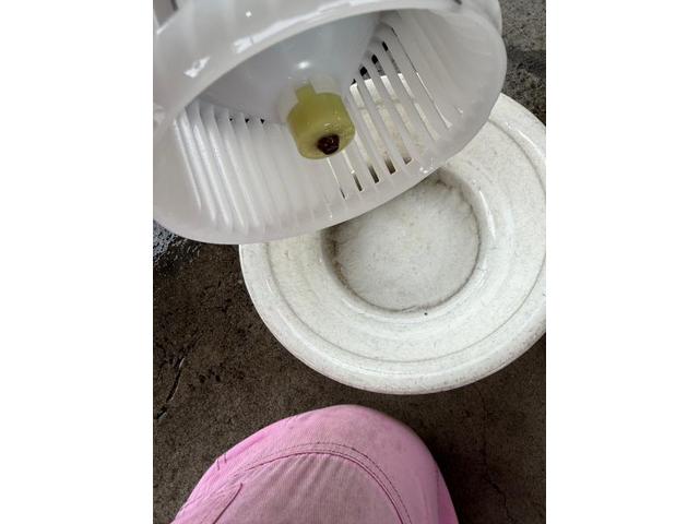 ハリアーエアコン臭い　ハリアーエアコンフィルター交換　中古車の臭い　カーエアコンクリーニング　愛車のエアコン掃除屋さん　エバポレーター洗浄　トヨタ　ハリアー　電装系修理　ハリアー　エアコン修理