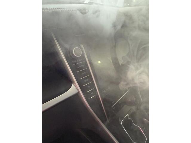 ハリアーエアコン臭い　ハリアーエアコンフィルター交換　中古車の臭い　カーエアコンクリーニング　愛車のエアコン掃除屋さん　エバポレーター洗浄　トヨタ　ハリアー　電装系修理　ハリアー　エアコン修理