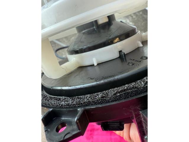 レクサス　エアコンフィルター交換　レクサスエアコン使い始めの臭い　エアコン臭い　エバポレーター洗浄　カーエアコンクリーニング　愛車のエアコン掃除屋さん　レクサス　ＧＳ　電装系修理　カーエアコンクリーニング専門業者　