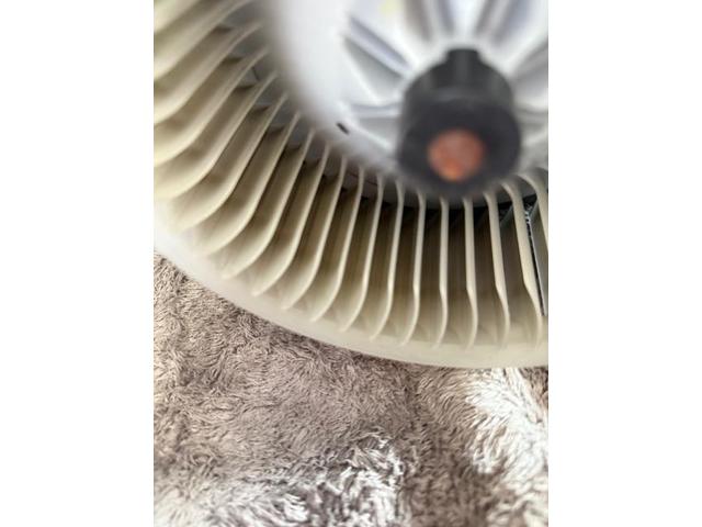 カーエアコンクリーニング株式会社　車のエアコン洗浄　車のエアコン効きを改善　車のエアコン臭いの原因を本格的に洗浄　トヨタ　ＦＪクルーザー　電装系修理　エアコン修理　エバポレーター洗浄