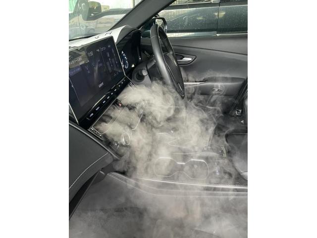 クラウンエアコンカビ臭い　エアコン　生乾きの臭い　エアコン内部の湿気が原因でカビ　エバポレーター洗浄　トヨタ　クラウン　電装系修理　愛車のエアコン掃除屋さん　カーエアコンクリーニング株式会社