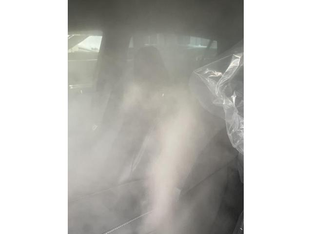 クラウンエアコンカビ臭い　エアコン　生乾きの臭い　エアコン内部の湿気が原因でカビ　エバポレーター洗浄　トヨタ　クラウン　電装系修理　愛車のエアコン掃除屋さん　カーエアコンクリーニング株式会社