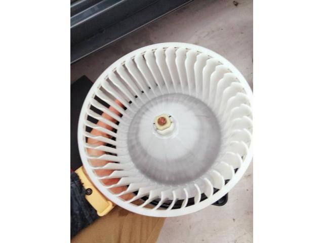 マツダ車内臭い エアコン、暖房の臭い カーエアコン洗浄 カーエアコンクリーニング株式会社 愛車のエアコン掃除屋さん マツダ MAZDA3ファストバック クリーニング・清掃 エバポレーター洗浄