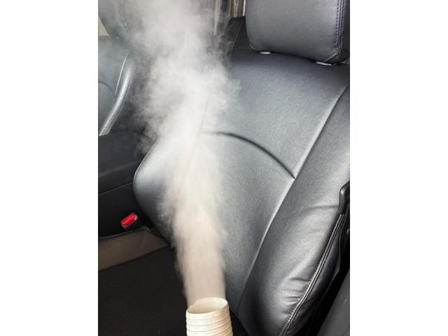 最初だけカビ臭い 車の送風口からカビ臭 カーエアコン洗浄 愛車のエアコン洗浄 エバポレーター洗浄専門業者 愛車のエアコン掃除屋さん トヨタ ランドクルーザープラド 電装系修理 カーエアコンクリーニング株式会社