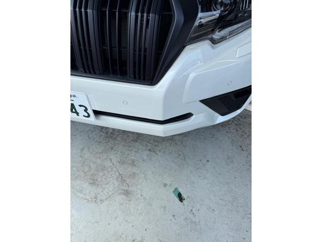 車のエアコン洗浄　中古車臭いの原因エバポレーター　お家のエアコンも洗浄が必要なようにカーエアコンも洗浄が必要　トヨタ　ランドクルーザープラド　クリーニング・清掃　カーエアコンクリーニング