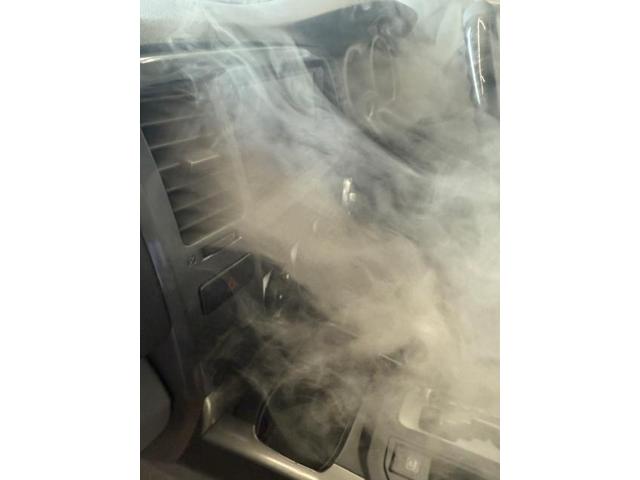 中古車臭い　メンテナンス　中古車仕上げ　カーエアコン洗浄　中古車臭いの原因エアコン　カーエアコンクリーニング　トヨタ　ハイラックスサーフ　クリーニング・清掃　愛車のエアコン掃除屋さん