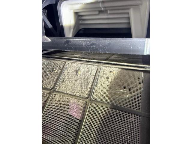 車のエアコン　メンテナンス　再販70エアコンフィルター掃除　エバポレーター洗浄　カーエアコンクリーニング株式会社　愛車のエアコン掃除屋さん　トヨタ　ランドクルーザー７０　クリーニング・清掃　エバポレーター洗浄専門業者　