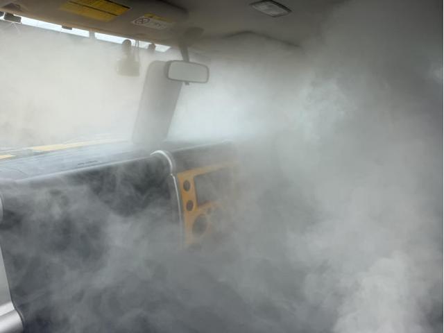 エバポレーター洗浄専門業者　エバポレーター洗浄工具　カーエアコン洗浄　中古車臭いの原因　
トヨタ　ＦＪクルーザー　クリーニング・清掃　カーエアコンクリーニング株式会社　愛車のエアコン掃除屋さん