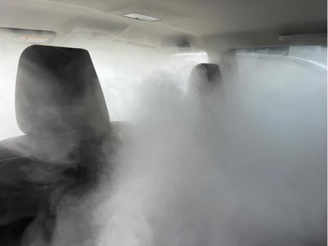 中古車臭い　カーエアコン洗浄　エバポレーター洗浄　沖縄県　福岡　大阪　名古屋　愛知　静岡　神奈川　東京埼玉　千葉　長野　新潟　福島　仙台　トヨタ　ハイラックス　クリーニング・清掃