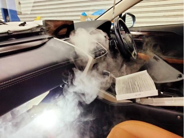 レクサス　エンジンかけはじめ臭い　レクサスカビ臭　カーエアコン洗浄レクサス　ＮＸ　クリーニング・清掃　愛車のエアコン掃除屋さん　カーエアコンクリーニング株式会社