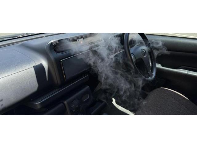 車　エンジンかけはじめ臭い　エバポレーター洗浄　カーエアコンクリーニング　愛車のエアコン掃除屋さん
カーエアコンクリーニング　トヨタ　プロボックスバン　電装系修理　エバポレーター洗浄