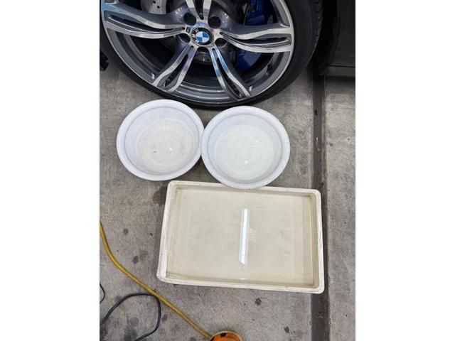 BMWのM6エアコン臭い　酸っぱい臭いの原因　エアコン内部生乾き　エバポレーター洗浄　BMWエバポレーター洗浄　カーエアコンクリニーング株式会社　愛車のエアコン掃除屋さん　ＢＭＷ　Ｍ６　クリーニング・清掃