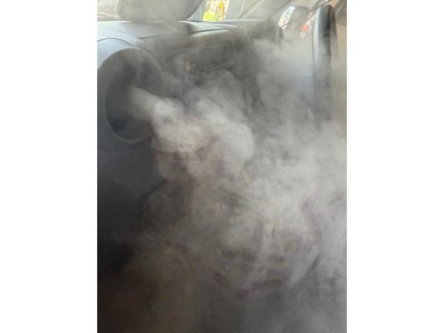 エンジンかけはじめ臭い　車　エアコン臭い　ランクル70　エバポレーター洗浄　ダクト内車内除菌防カビ施工　　トヨタ　ランドクルーザー７０　電装系修理　カーエアコン洗浄