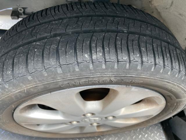 パレットの新品タイヤ交換作業！