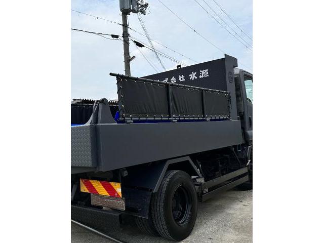 4tダンプ全塗装　ラプターライナー　ラプター塗装でさらなる強固なボディに!
RAPTOR LINER トライズオートTRIZEAUTO  奈良　ラプターライナー正規施工店