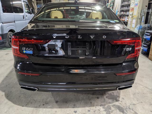 S60　ボルボ　鈑金塗装　リアフェンダー　リアバンパー　修理