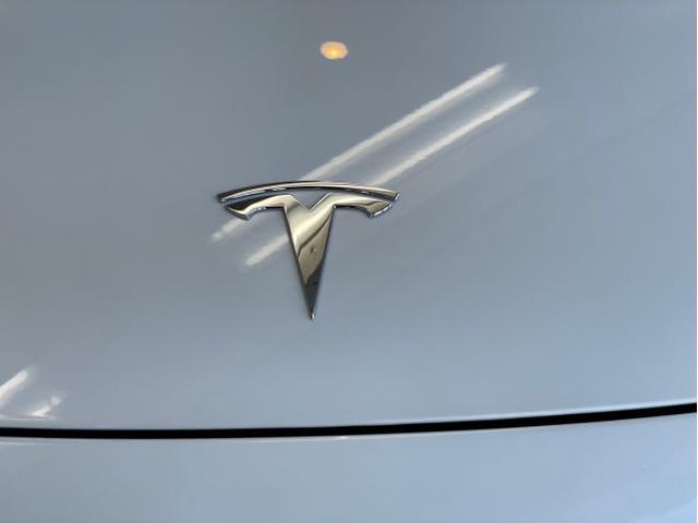 テスラ・モデル３【TESLA・MODEL３】　セラミックプロ９H【４層＋トップコート】施工　【戦闘機用コーティングの実力】世界品質の一品 　名古屋市西区