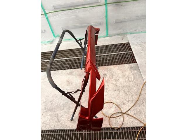 トヨタ　プリウス　キズ　へこみ　修理　塗装　板金　延岡市