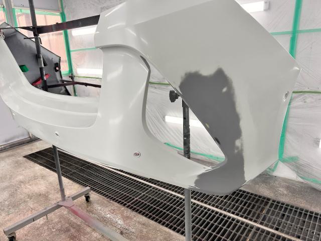 トヨタ　プリウス　キズ・へこみ直し　バンパー　延岡市　修理　板金　塗装　ワイズガレージ