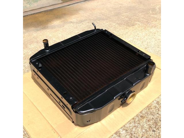 イセキ トラクター ラジエーター 水漏れ 詰まり オーバーヒート 
ISEKI TRACTOR RADIATOR 