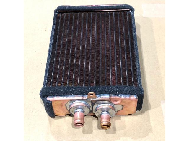 ギガ ヒーターコア EXD52D 1-83562-078-1 有限会社いわき