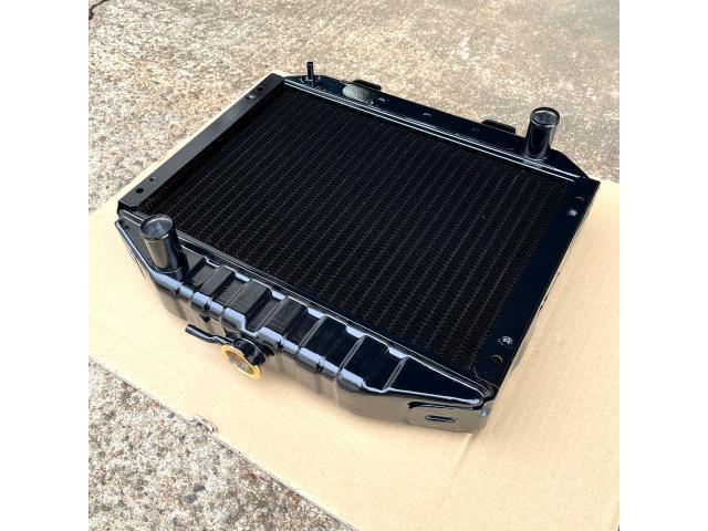 【三菱農機 トラクター MT155】三菱マヒンドラ ラジエーター ラジエター 水漏れ オーバーヒート
mitsubishitractor radiator 