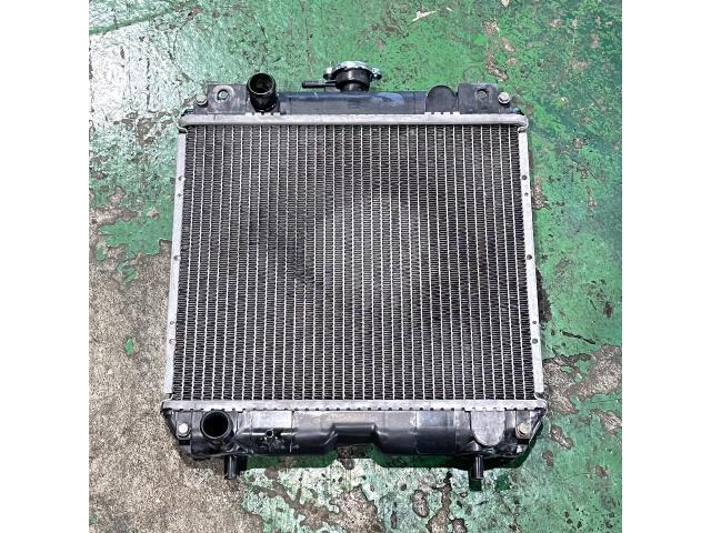 日立建機 ZAXISシャワー】ラジエーター ラジエター 水漏れ 日立建機 ZAXISシャワー】ラジエーター ラジエター 水漏れ