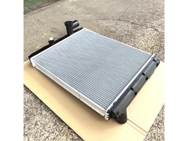 【三菱ふそう キャンター】ラジエーター ラジエター 水漏れ オーバーヒート
mitsubishi fuso canter Radiator