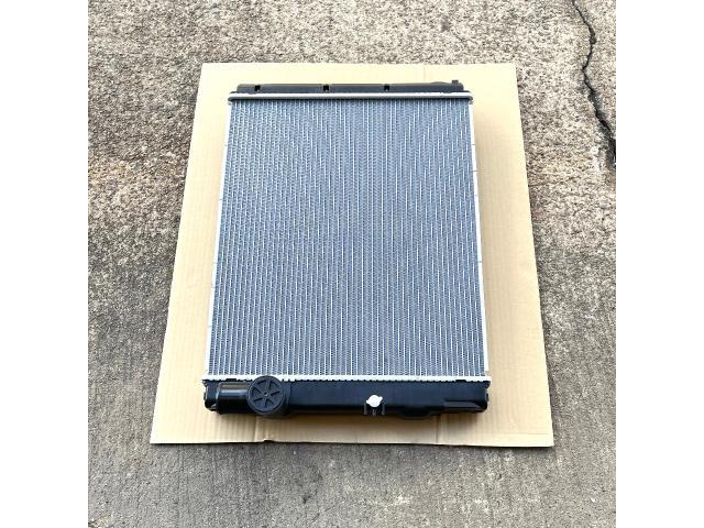 【三菱ふそう キャンター】ラジエーター ラジエター 水漏れ オーバーヒート
mitsubishi fuso canter Radiator