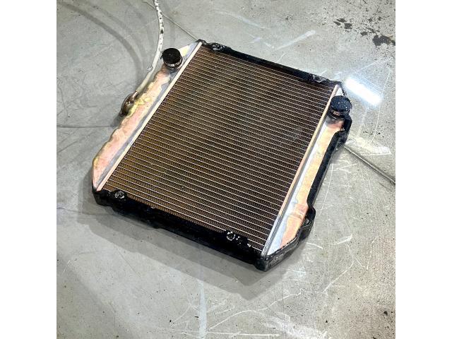 【トヨタ ハイエース RH35】ラジエーター ラジエター 水漏れ オーバーヒート ハイエースバン 旧車
toyota hiace Radiator