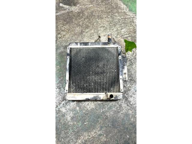 【酒井重工業 コンバインドローラー TW352 ラジエーター】ラジエター 水漏れ オーバーヒート